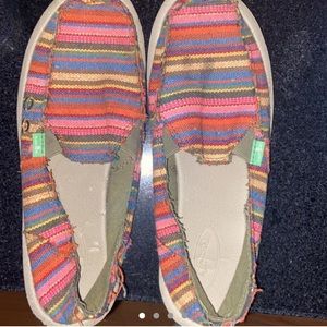 Rainbow Sanuks